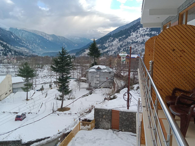Others 5, Nehru Kund Heights by JitaInn, Kullu