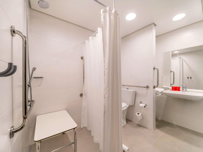 Bathroom 4