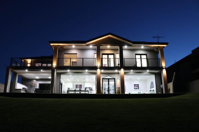 Others 5, River Devine Murray Bridge Entire Home., Murray Bridge