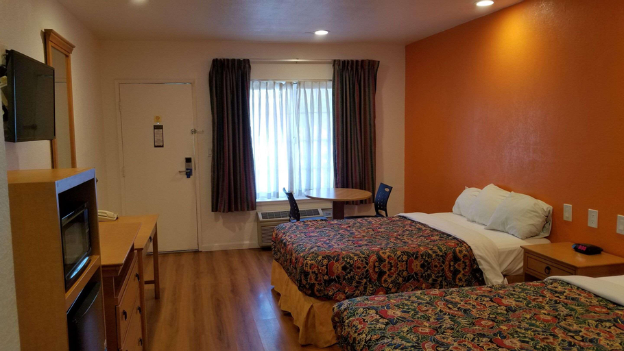 Bedroom 12