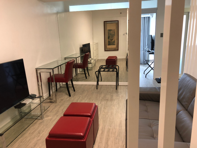 Others 4, Condo - Hotel Style! Close to malls & MRT!, Pasig City