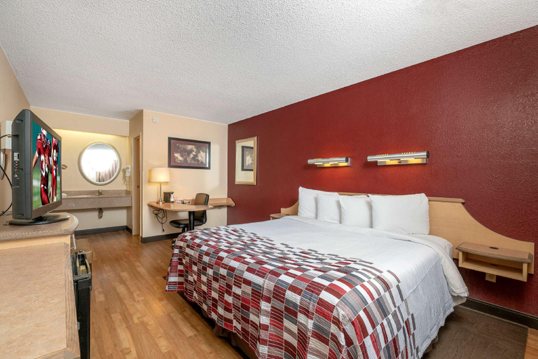 Bedroom 3, Red Roof Inn Cleveland - Mentor/ Willoughby, Lake