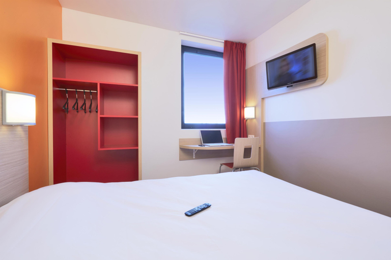 Bedroom 4, Campanile Bordeaux Ouest - Mérignac Aéroport, Gironde