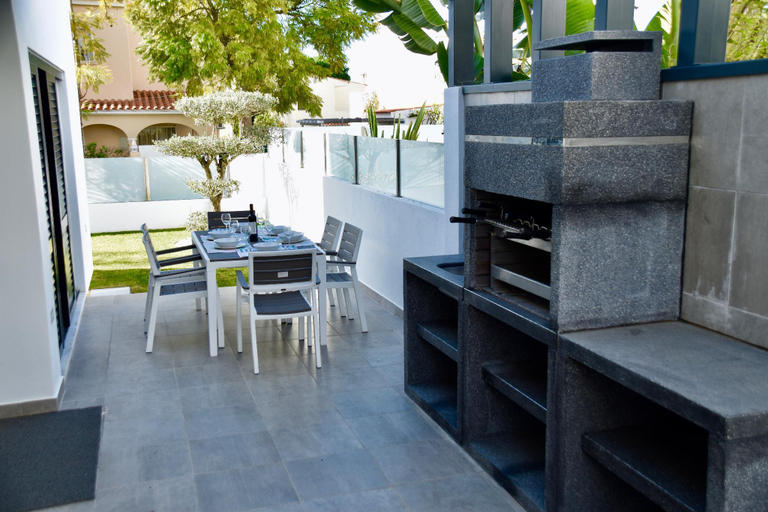 Others 5, Amora Villa Sacha, Loulé