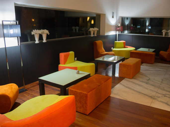 Public Area 4, AP Aeroporto Porto, Maia