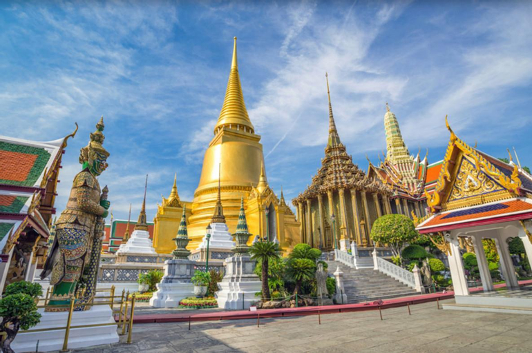 GREEN HOUSE - 5MINS TO BTS , RIVER PIER , ICONSIAM, Khlong San