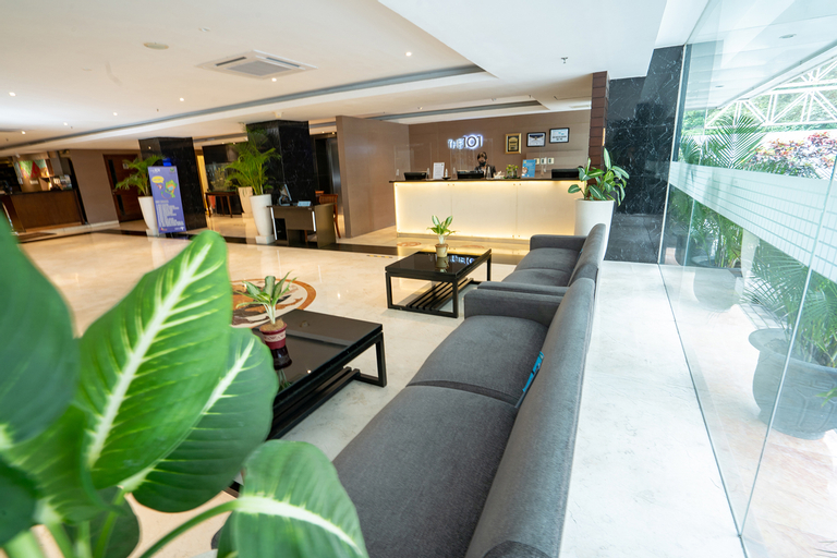 Public Area 21