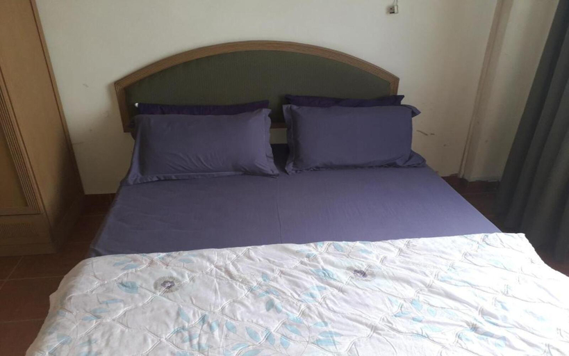 Bedroom 2, Cozy B9 Glory Beach Resort Port Dickson, Port Dickson