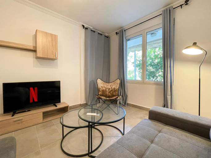 2, Cozy and Modern 67m² Apt in Neos Kosmos, Attica