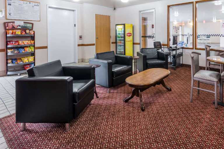 Public Area 2, Super 8 by Wyndham Fernley, Lyon