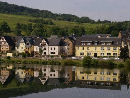 Winzerhotel zum Moselstrand, Cochem-Zell