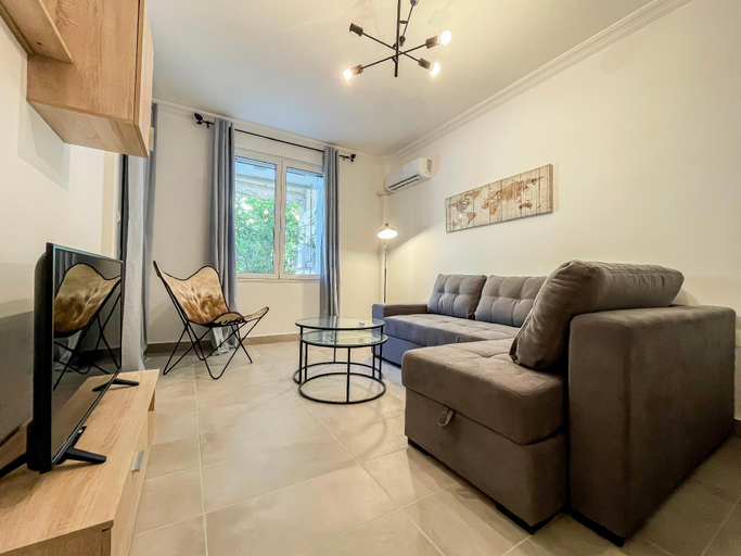5, Cozy and Modern 67m² Apt in Neos Kosmos, Attica