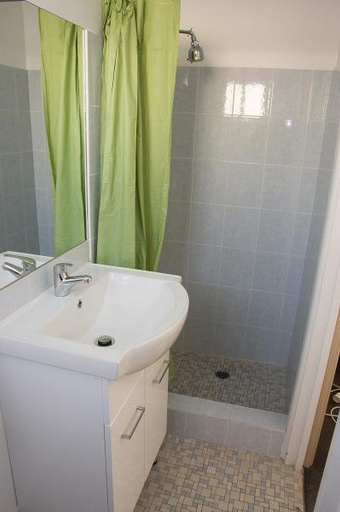 Bathroom 4, Swiss Motel, Cooma-Monaro