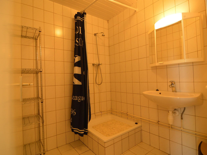 Bathroom 3, Apartment on the Geul valley, Valkenburg aan de Geul