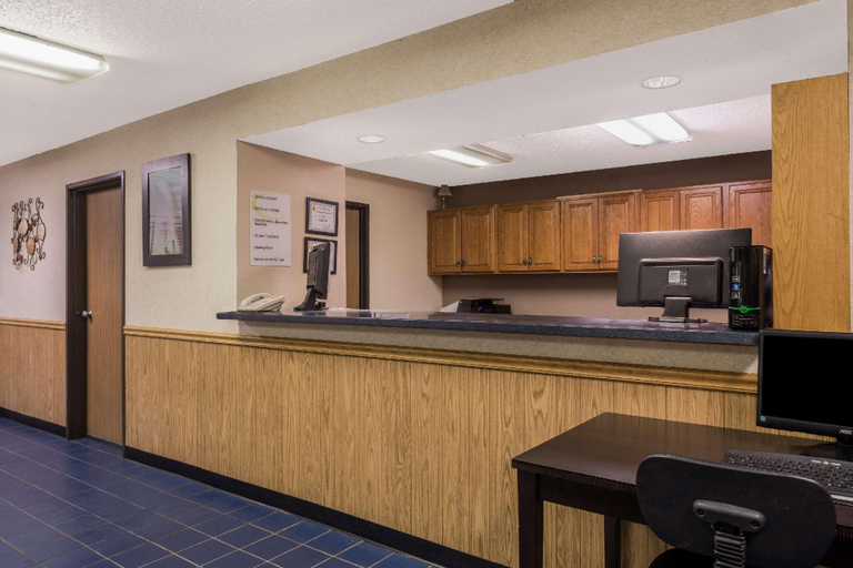Public Area 2, Super 8 by Wyndham Potosi, Washington