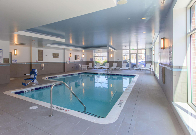 Sport & Beauty 2, Doubletree by Hilton Asheville Downtown, Buncombe