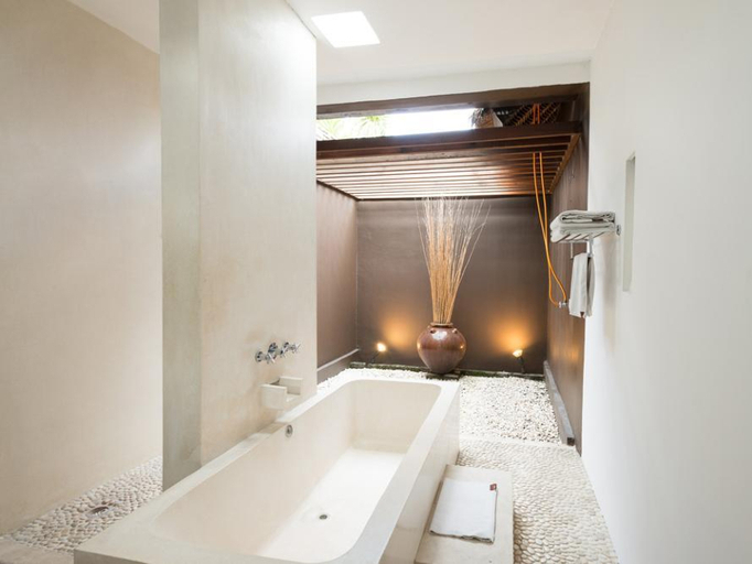 Bathroom 5, One Eleven Haven, Badung