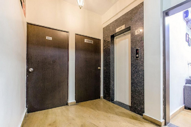 Public Area 2, Hotel Holiday Home, Jaipur