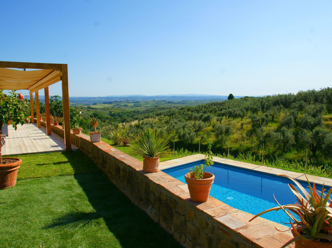 Breathtaking Holiday Home in Vinci - Florence with Terrace, Florence