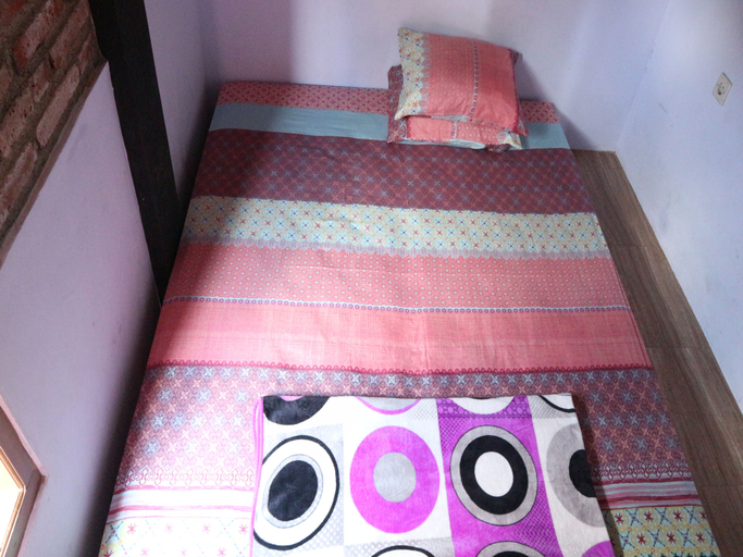 Bedroom 2, RnJ Homestay, Banyuwangi