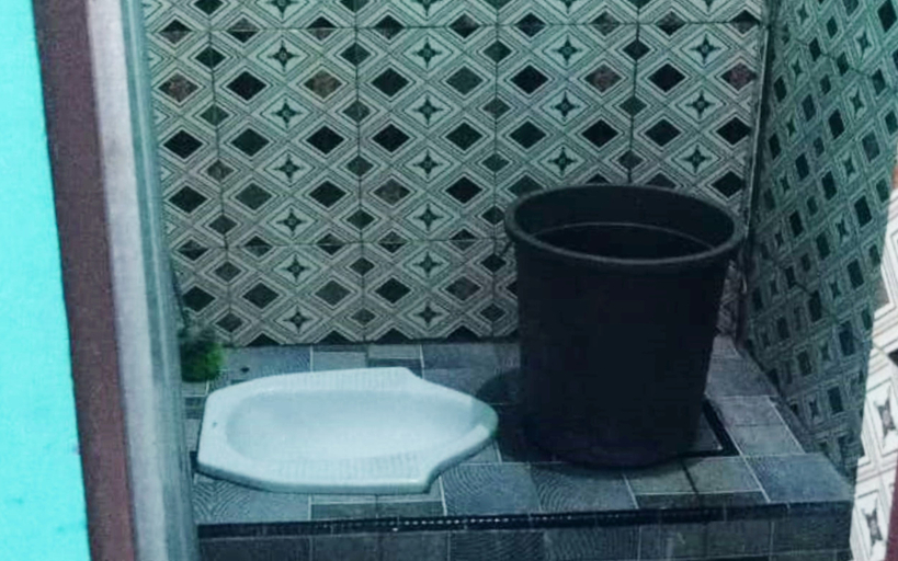 Bathroom, Penginapan Asidik, Bulukumba