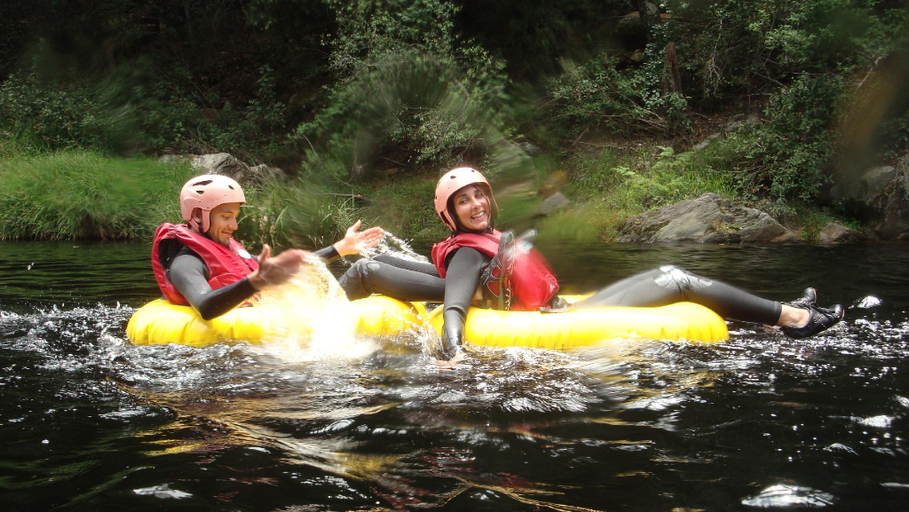 Others 3, Tube n Axe Lodge and Backpackers, Cacadu