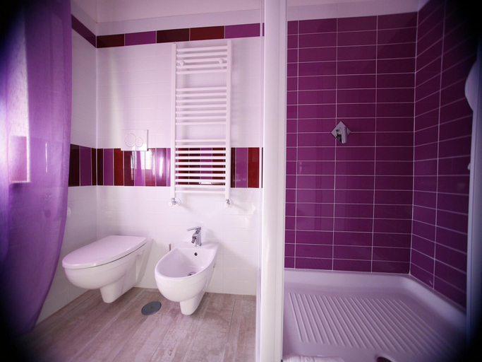 Bathroom 4, Suite Room Fiumicino, Roma