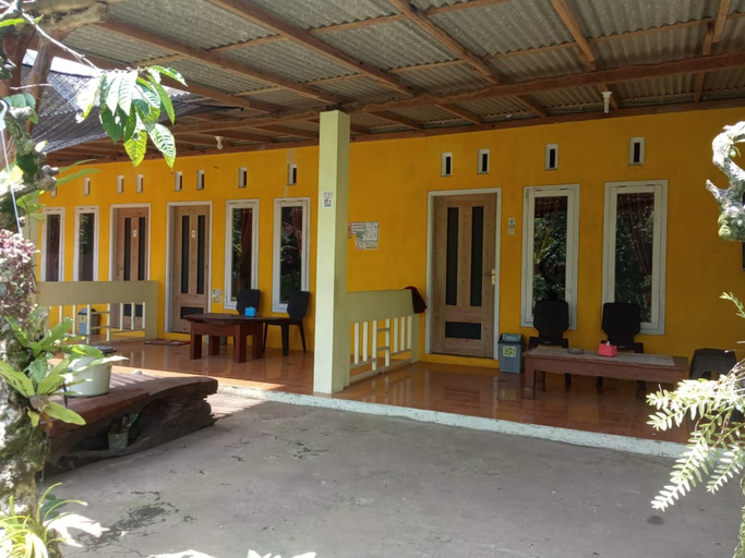 Exterior & Views, Farel Homestay, Banyuwangi