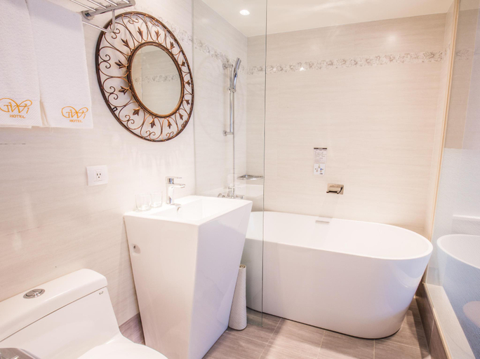 Bathroom 4, WalkerHotel. Ximen, Taipei City