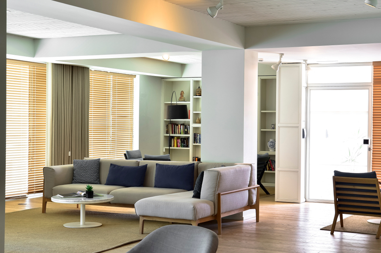 Public Area 5, Aqualuz Lagos by The Editory, Lagos