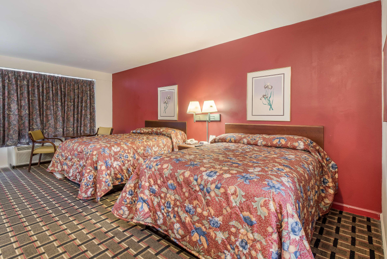 Bedroom 3, Knights Inn Cleveland, TN, Bradley