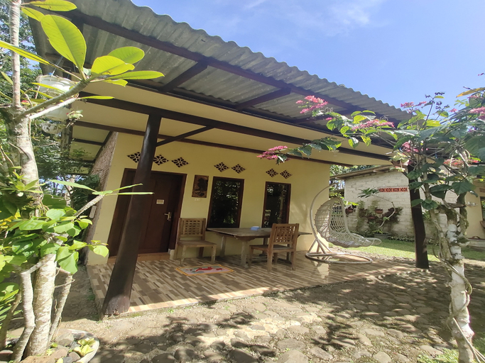 Exterior & Views 2, Hadi Homestay, Banyuwangi