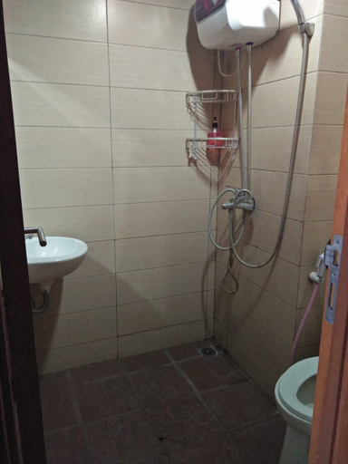 Bathroom 5, Margonda residence 4 & 5 near Depok mall (d'mall), Depok