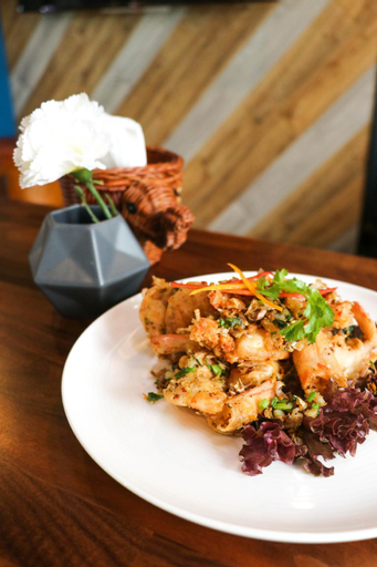 Food & Drinks 13