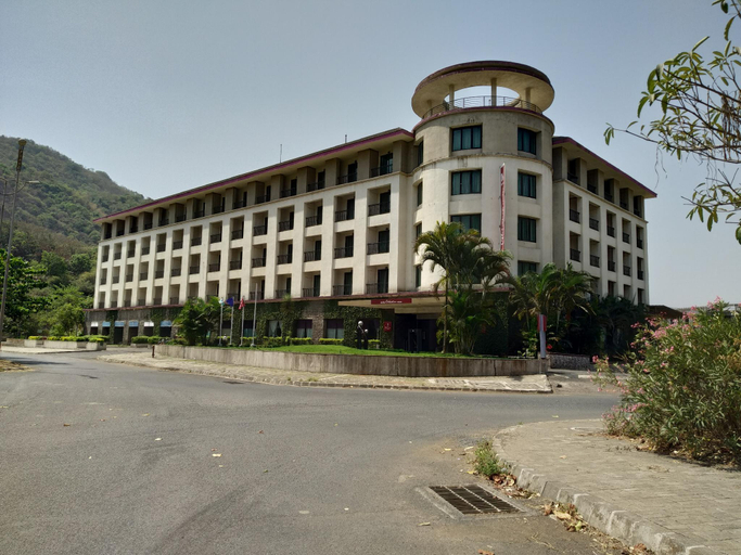 5, Hotel Celebration Lavasa, Pune