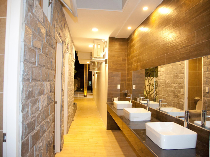 Bathroom 4, Seaview Long Hai Hotel, Long Điền