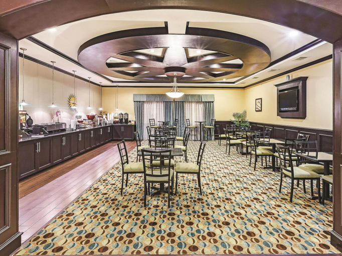 Food & Drinks 5, La Quinta Inn & Suites by Wyndham McKinney, Collin