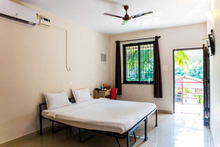 Bedroom 2, Lazy Frog Hotel, South Goa