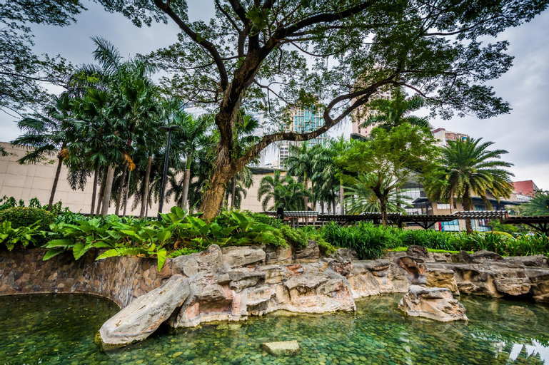 Nearby Landmark 18