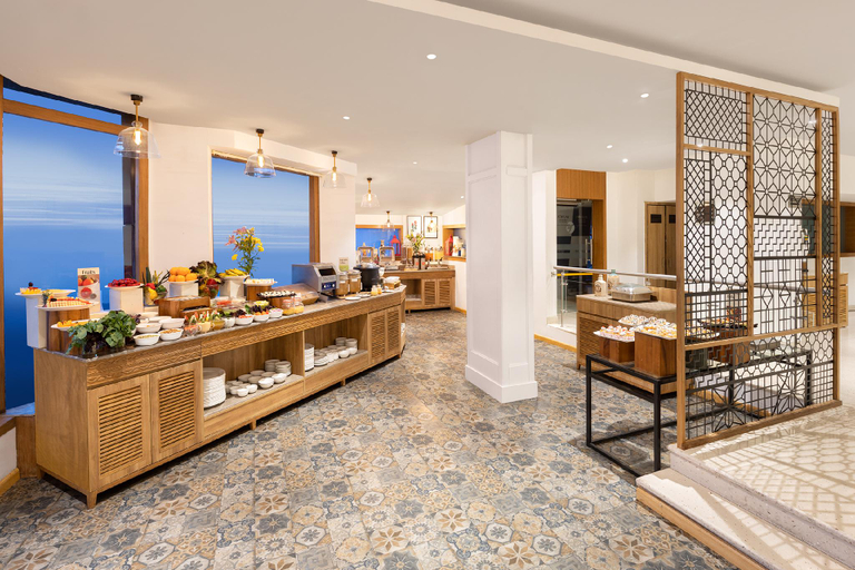 Food & Drinks 5, Fortune Resort Grace, Mussoorie - Member ITC Hotels' Group, Dehradun