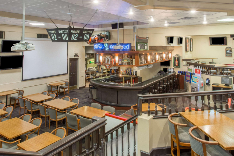 Food & Drinks 4, Ramada Hotel & Conference Center by Wyndham Kelowna, Central Okanagan