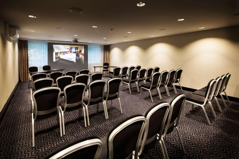 Business Facilities 4, Pulse 8, Praha 7
