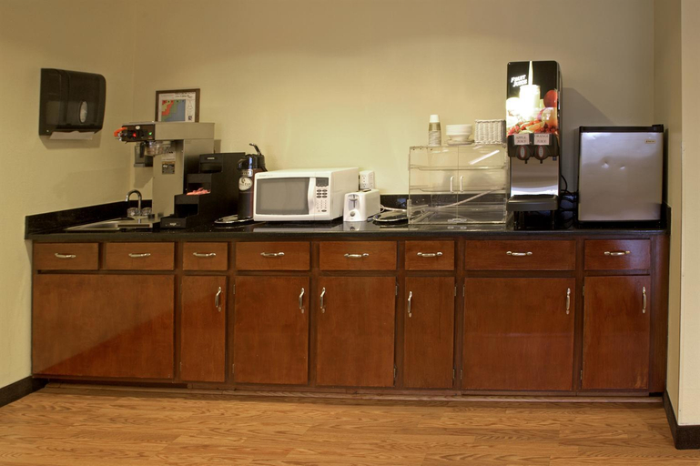 Others 5, HomeTown Inn & Suites - Longview, TX, Gregg