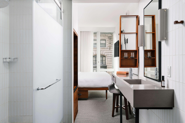Bathroom 23