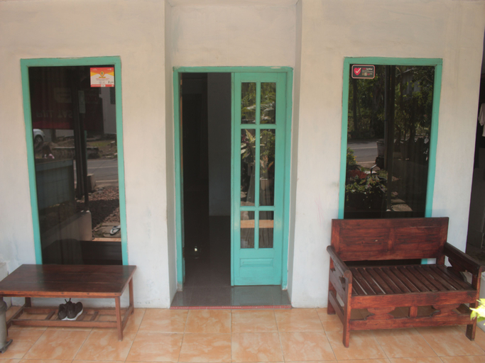 Exterior & Views 2, Sunoto Homestay, Banyuwangi
