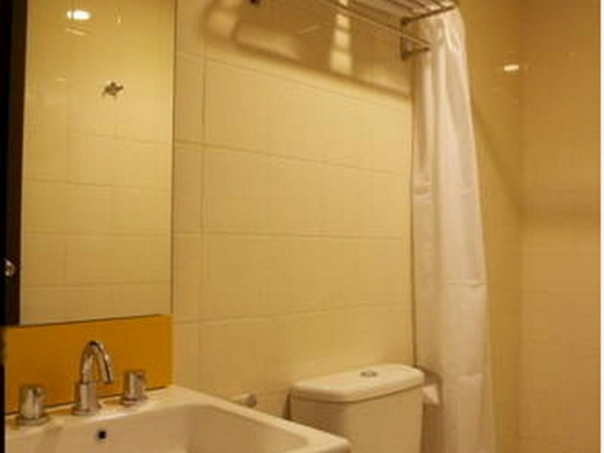 Bathroom 3, Amaris Hotel Juanda, Central Jakarta