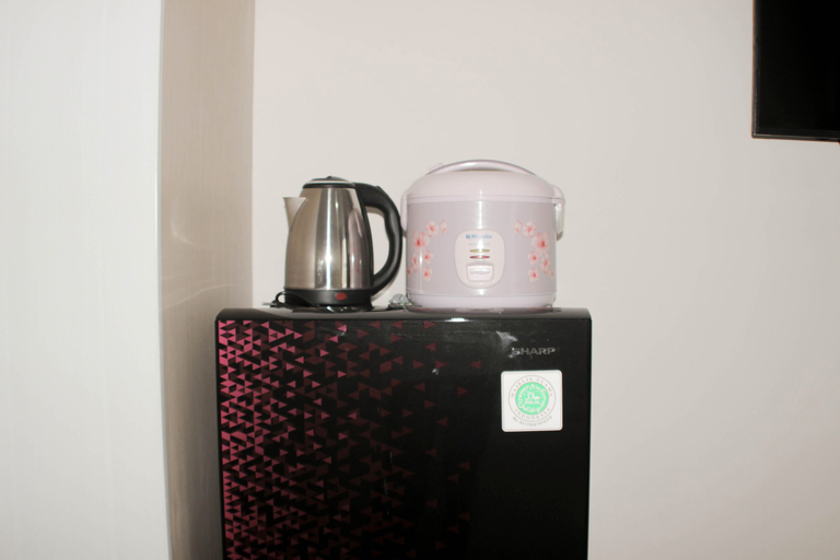 Others 5, Homey and Cozy Studio Apartment at Elvis Tower By Travelio, Cikarang