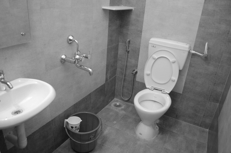 Bathroom 3, Blackroots Serviced Apartments, Coimbatore