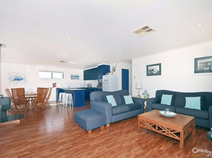 Others 4, Zephyr Shores, Adelaide