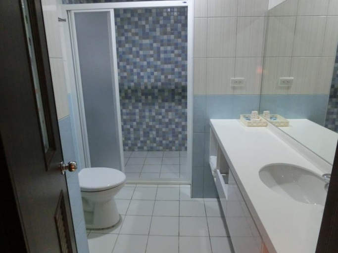 Bathroom, Chang Ti Metropolis Commercial Hotel, Taoyuan